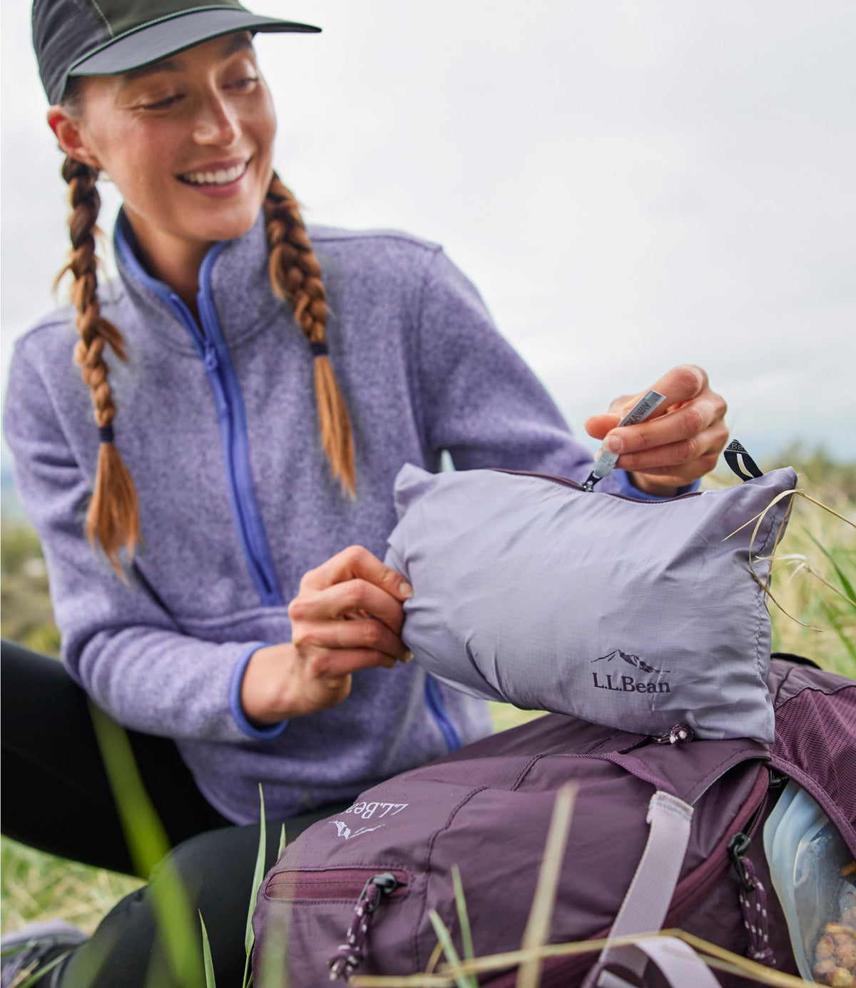L.L.Bean Women's PrimaLoft Packaway Hooded Jacket Bright Mariner