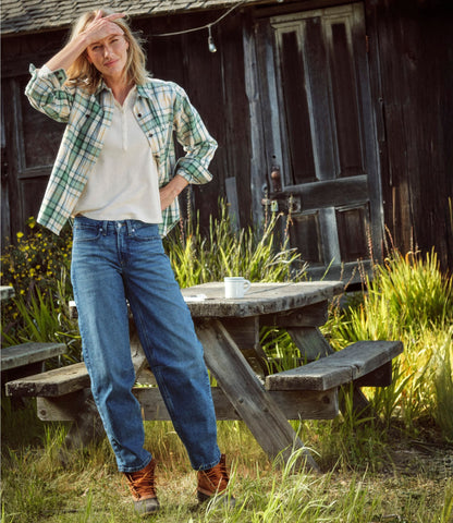 L.L.Bean Women's 207 Vintage Jeans, Mid-Rise Barrel-Leg Faded Indigo