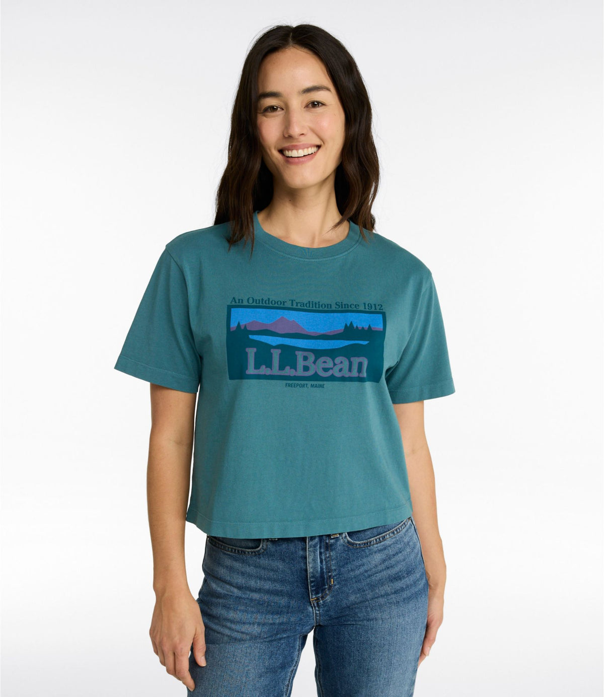 L.L.Bean Women's Mountain Classic Tee, Short-Sleeve Cropped Boxy Crewneck Logo Classic Navy Outdoor Tradition