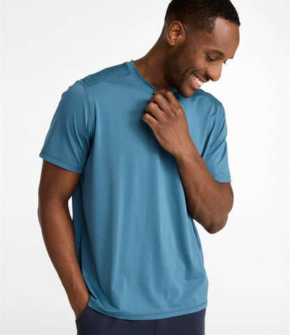 L.L.Bean Men's Bold Coast Lifestyle Tee, Short-Sleeve Classic Navy