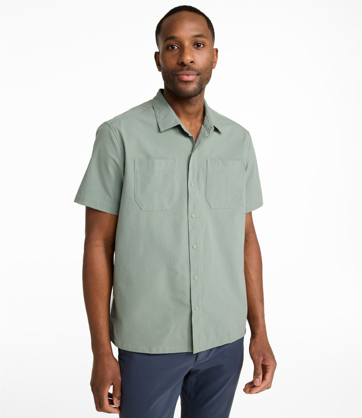 L.L.Bean Men's VentureTek Seersucker Shirt, Short-Sleeve Classic Navy