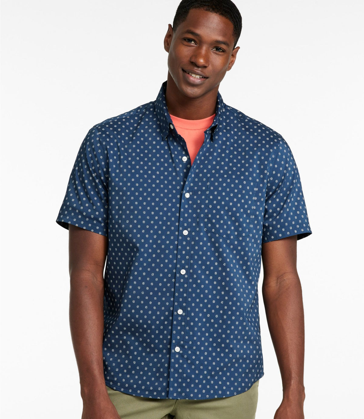 L.L.Bean Men's Comfort Stretch Performance® Shirt, Short-Sleeve, Slightly Fitted Untucked Fit, Print Classic Navy Ducks