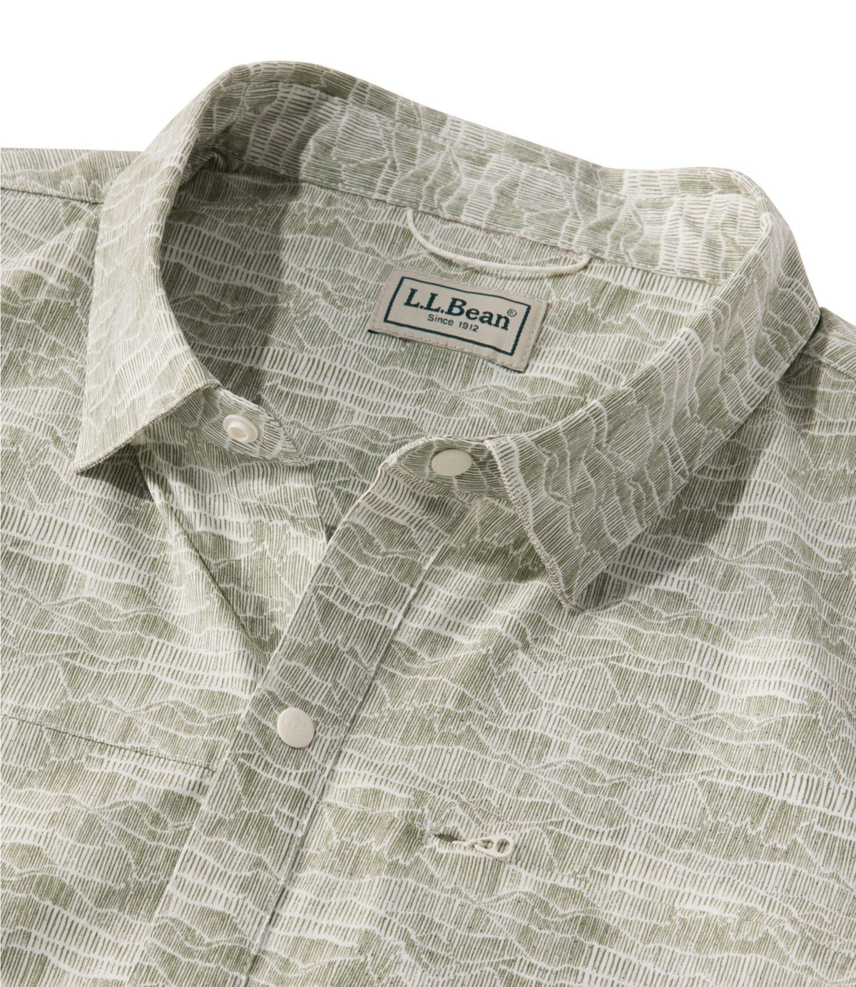 L.L.Bean Men's Ultralight Trail Shirt, Short-Sleeve Print Bone Mountains
