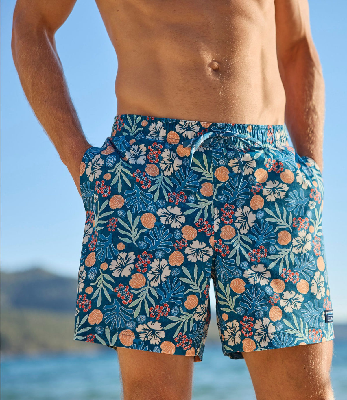 L.L.Bean Men's Vacationland Stretch Swim Trunks, Print, 6" Blue Water Hibiscus