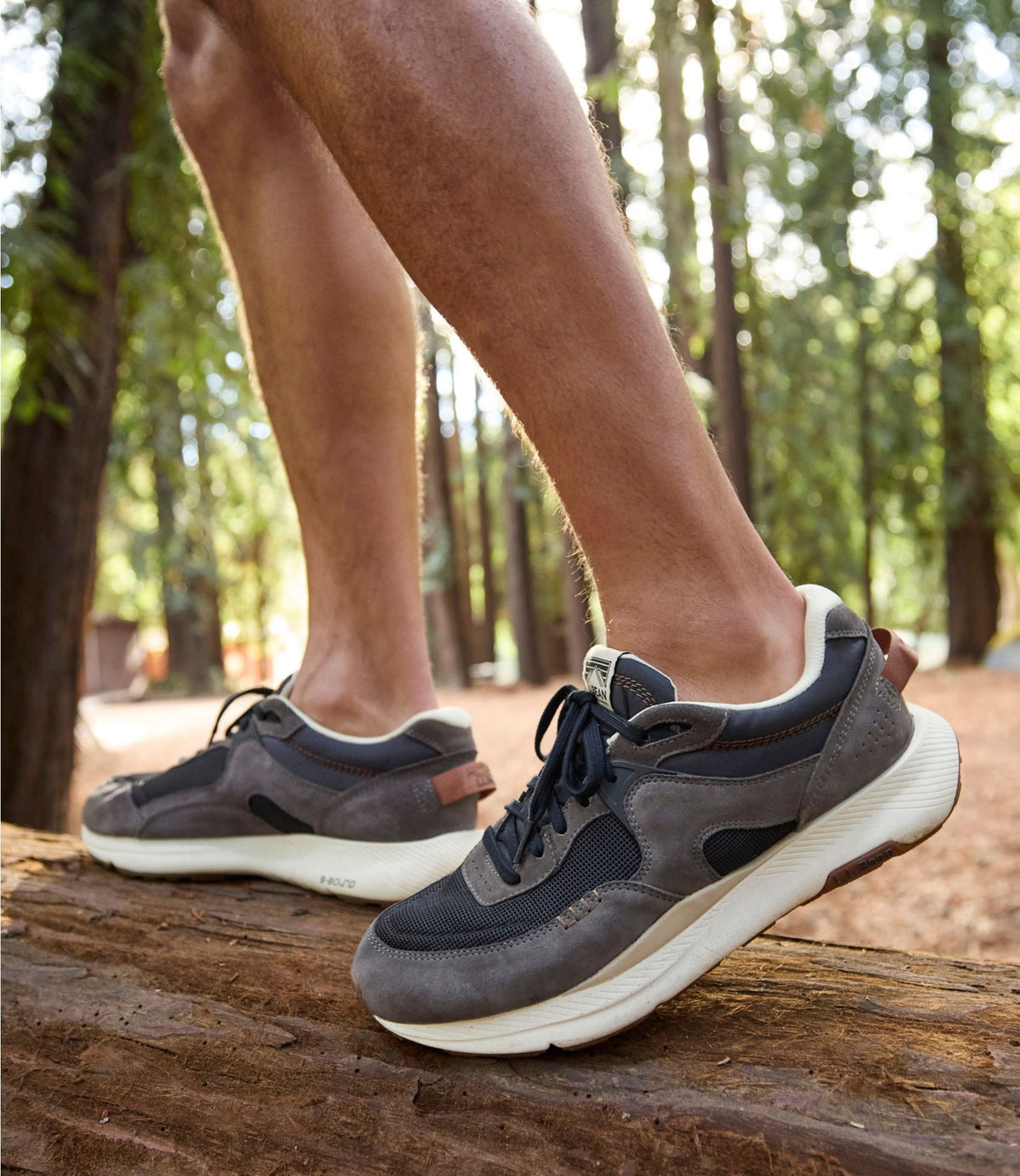 L.L.Bean Men's 1985 Mountain Classic Sneakers Dark Black