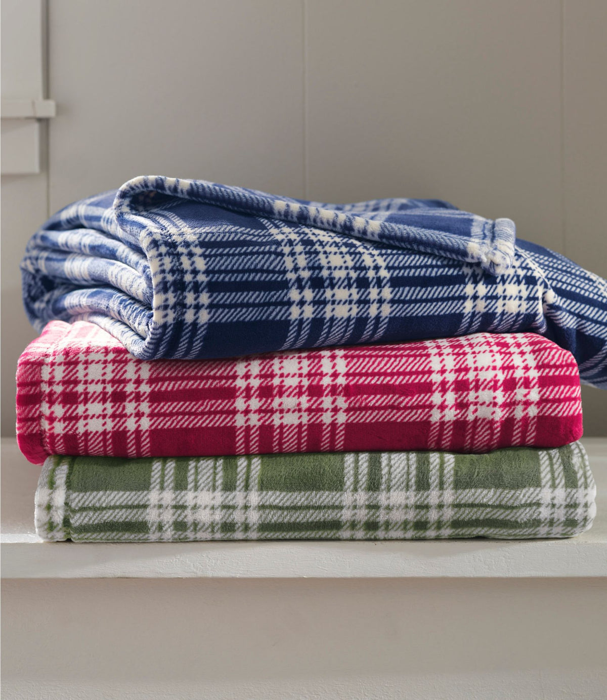 L.L.Bean Wicked Plush Throw, Plaid Deep Olive