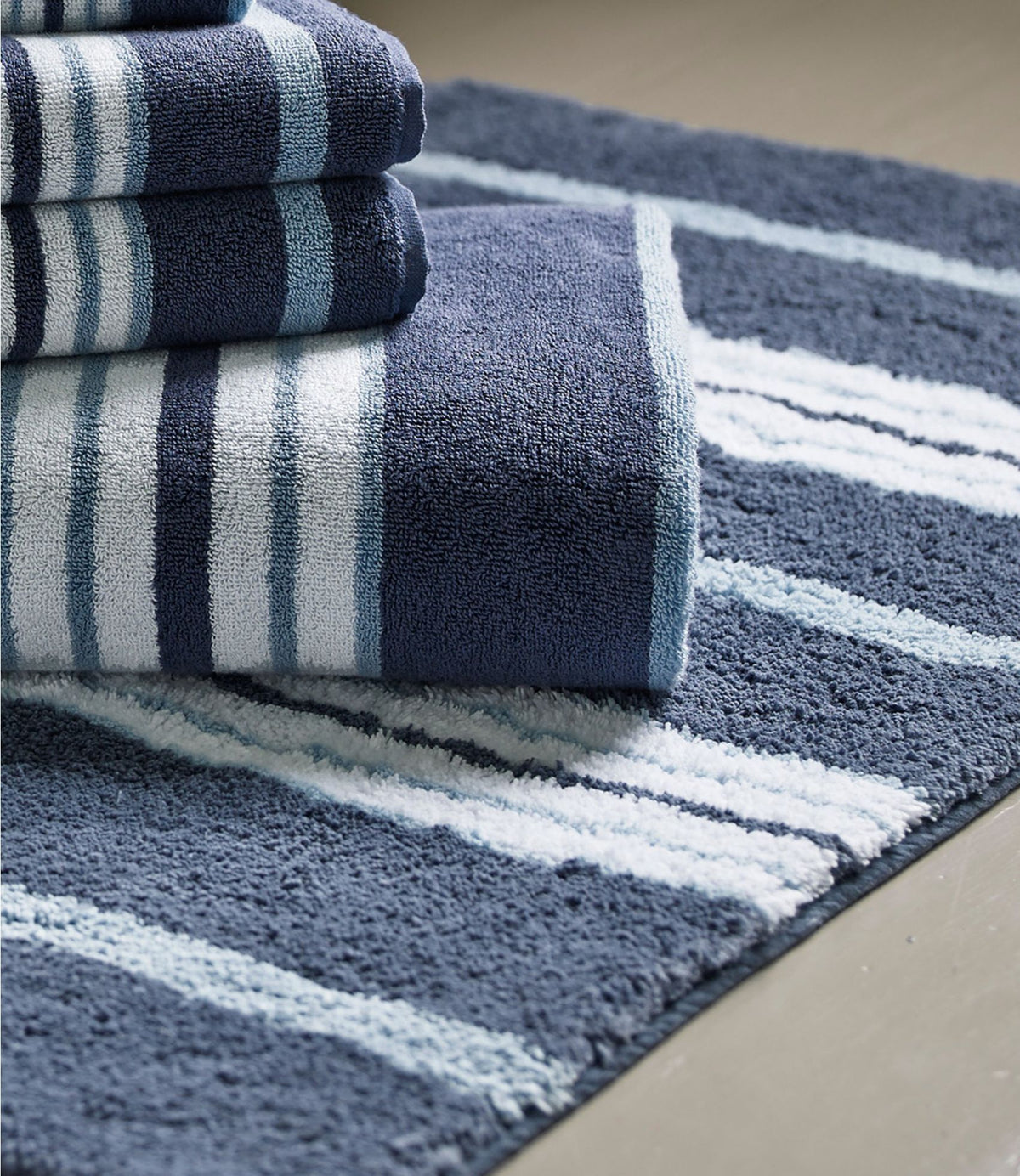 L.L.Bean Premium Cotton Bath Mat, Multistripe Sand Dollar