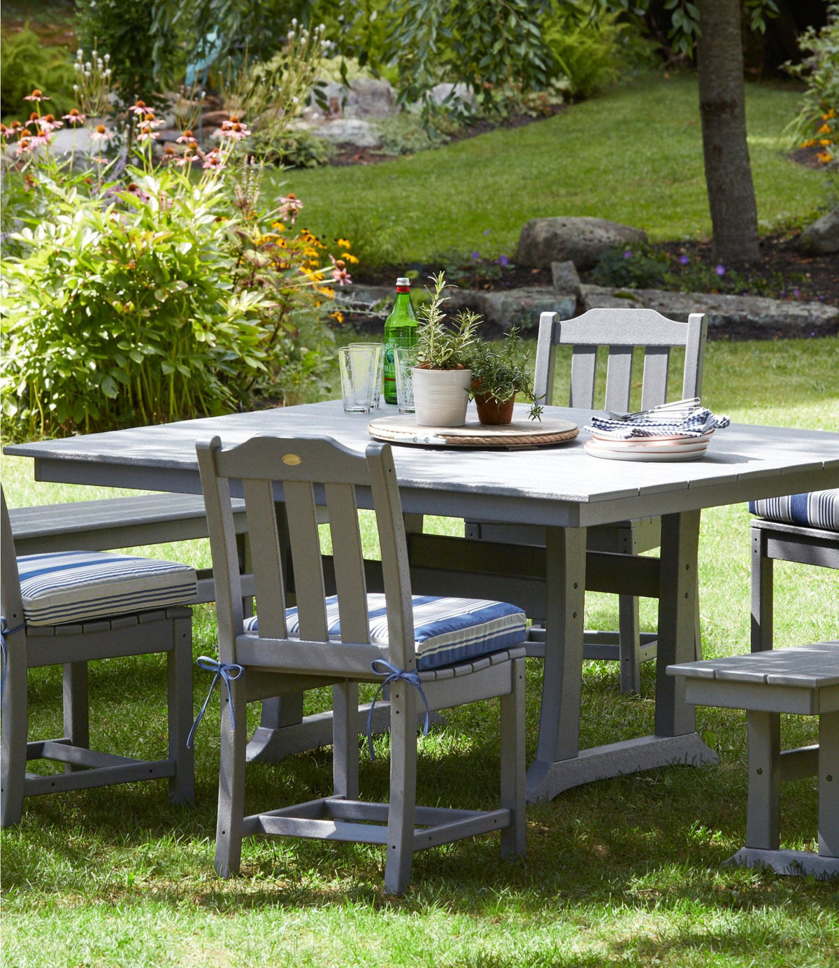 L.L.Bean All-Weather Farmhouse Table, Square, 8-Person Green