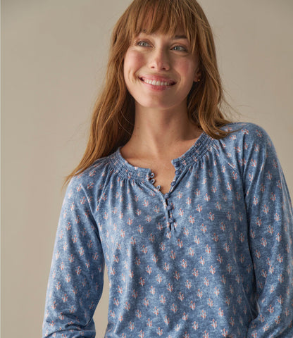 L.L.Bean Women's Camden Hills Tee, Three-Quarter-Sleeve Print Indigo Sunwashed Batik