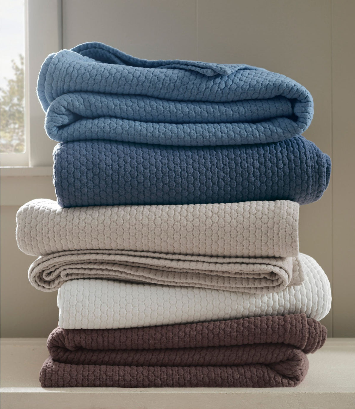 L.L.Bean Organic Honeycomb Matelassé Bedspread Sandbar