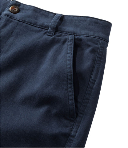L.L.Bean Women's Comfort Stretch Shorts, Chino Bermudas 9" Classic Navy