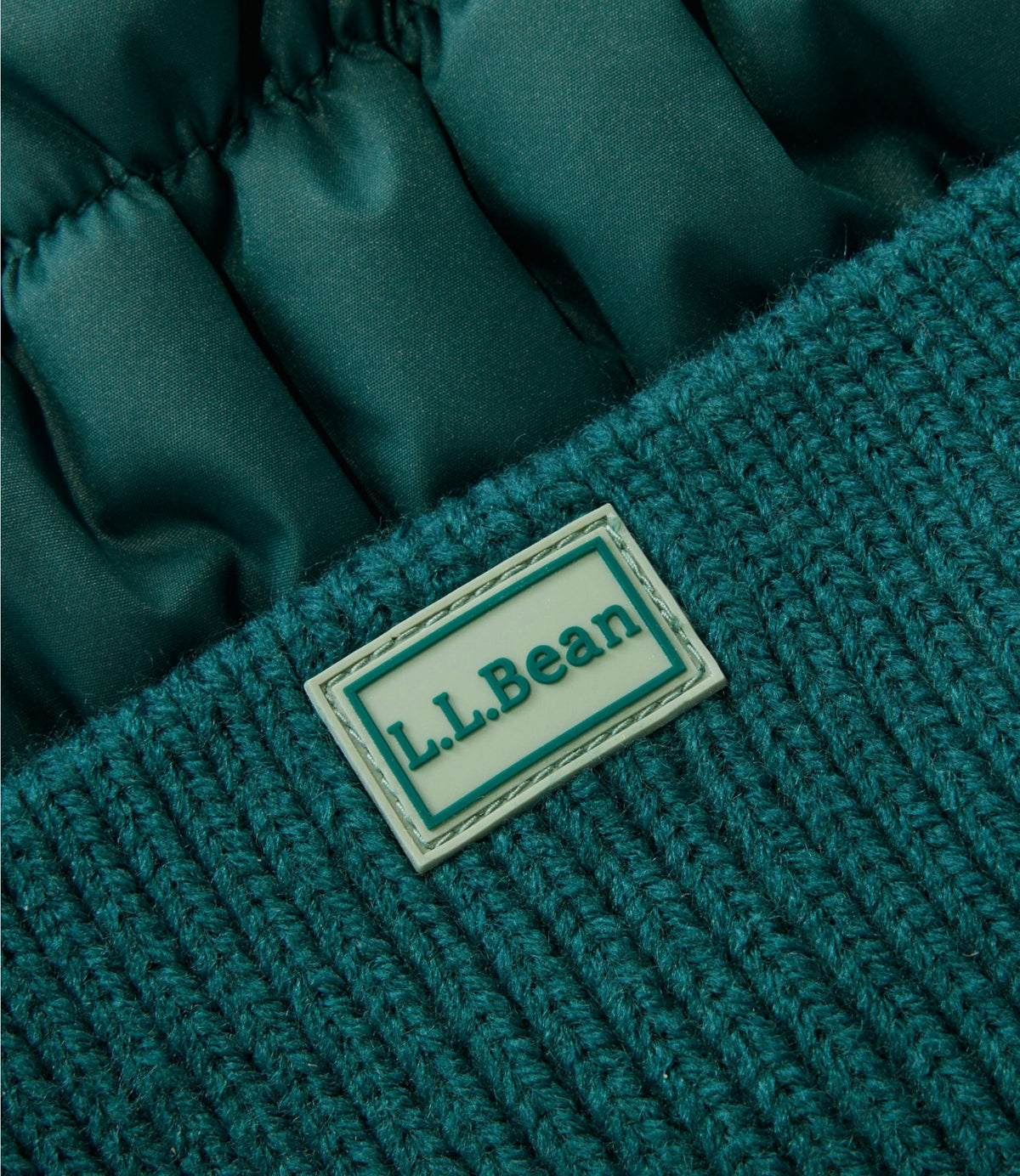 L.L.Bean Women's Puffer Pom Hat Dark Black