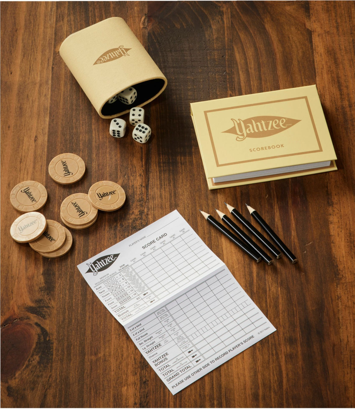 L.L.Bean Yahtzee Vintage Bookshelf Game Multi