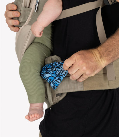 L.L.Bean Osprey Poco Soft Child Carrier LT Tan Concrete