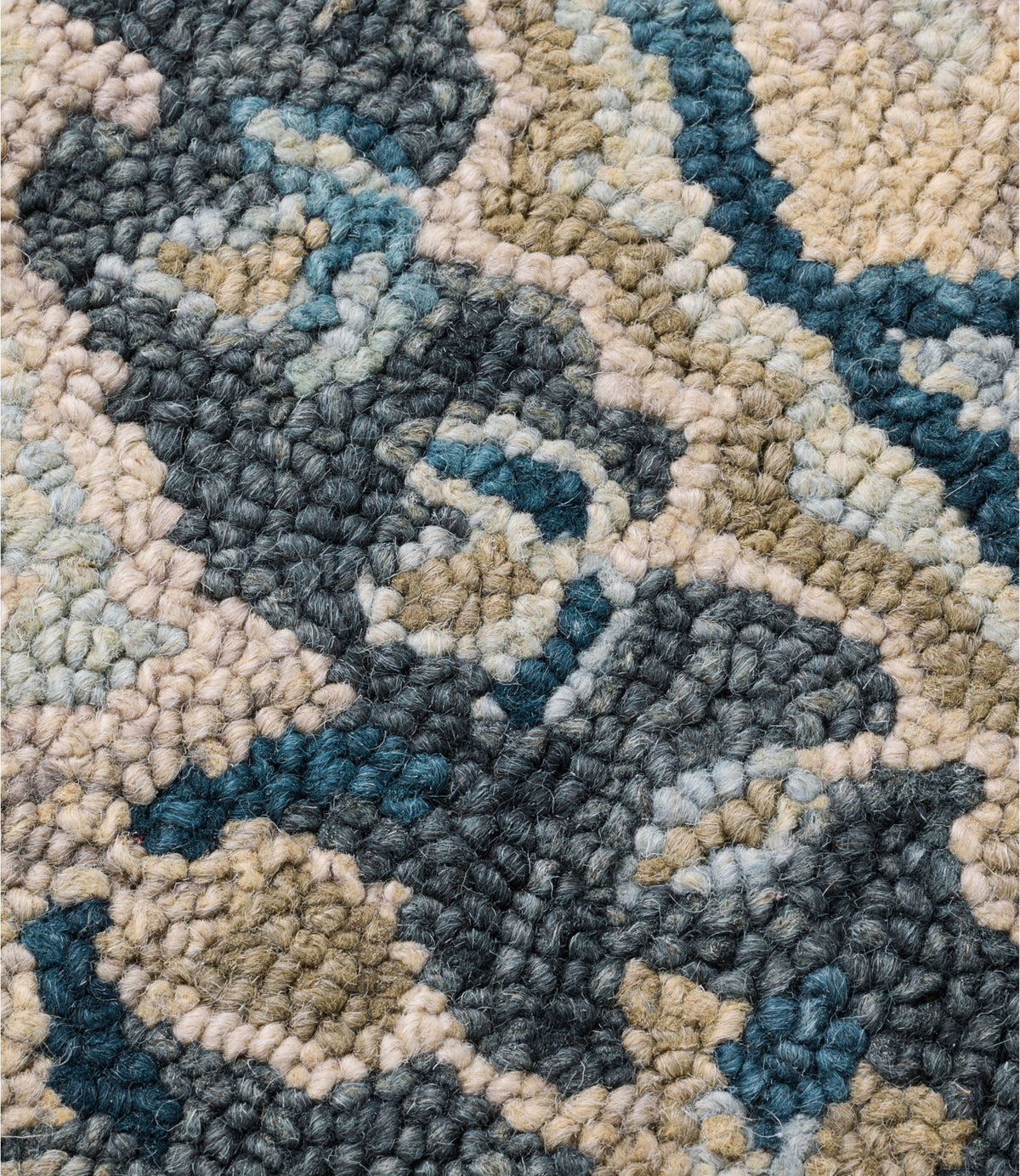 L.L.Bean Diamond Floral Wool Tufted Runner Ink