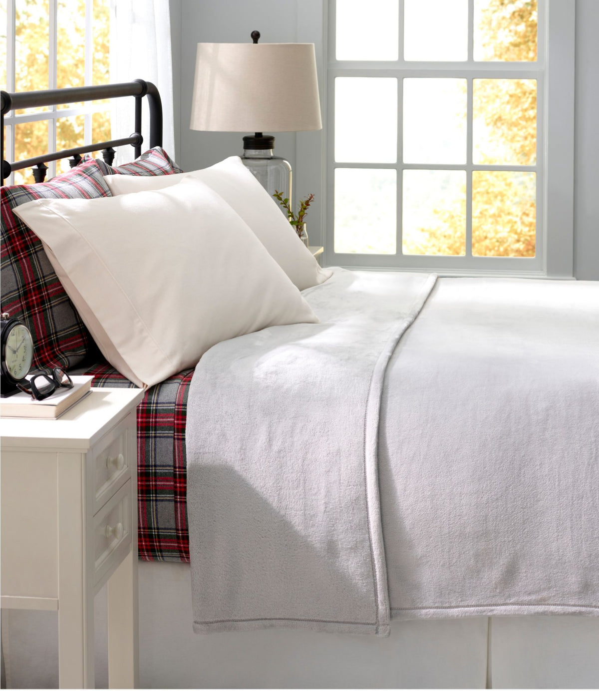 L.L.Bean Wicked Cozy Light Blanket Driftwood