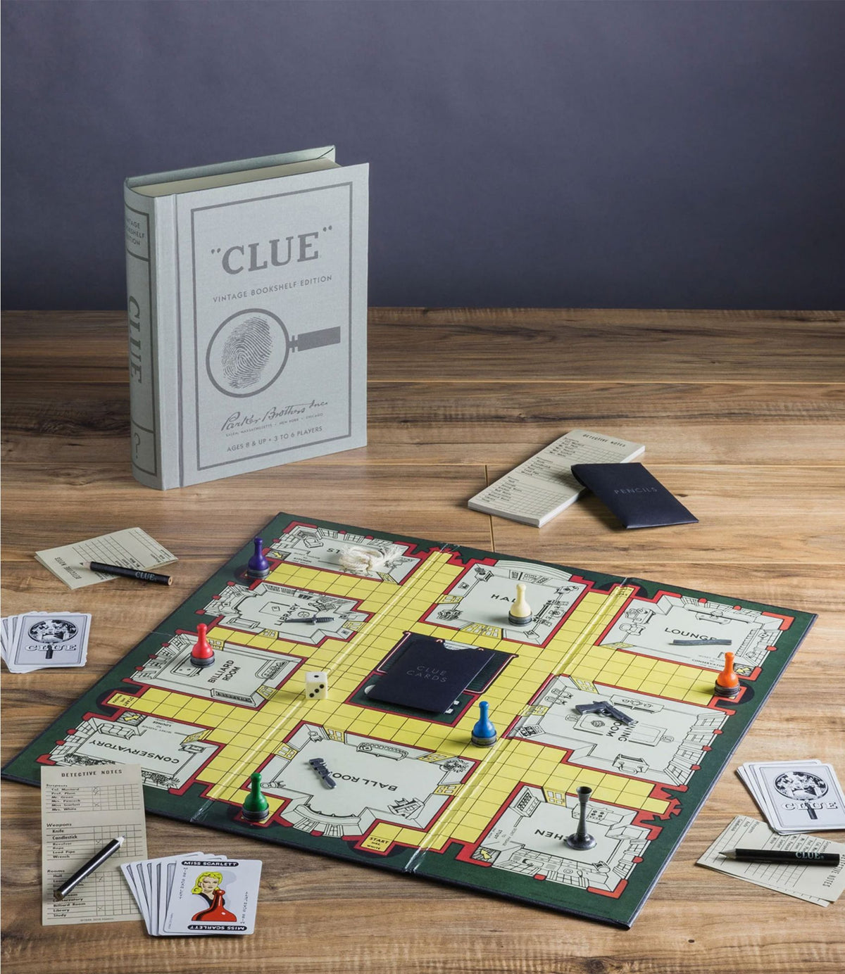 L.L.Bean Clue Vintage Bookshelf Game Multi